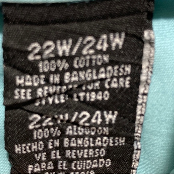 DISNEY Mickey Unlimited Vintage Blue Button Down Embroidered Shirt 22W/24W - Picture 7 of 7